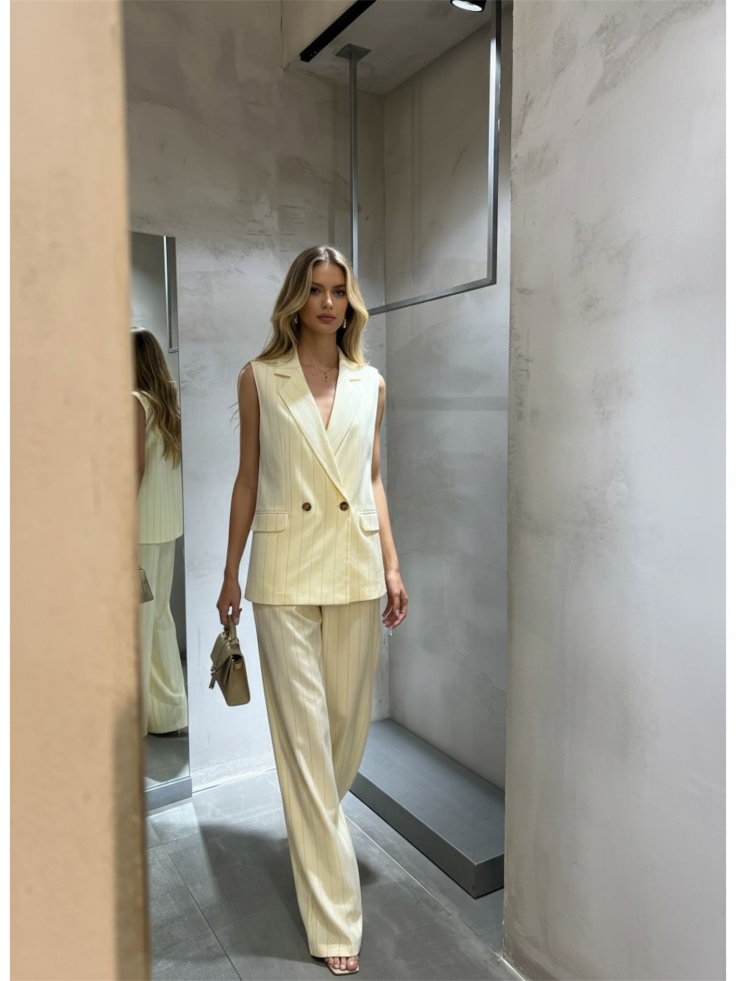 tailleur giro manica giallo gessato