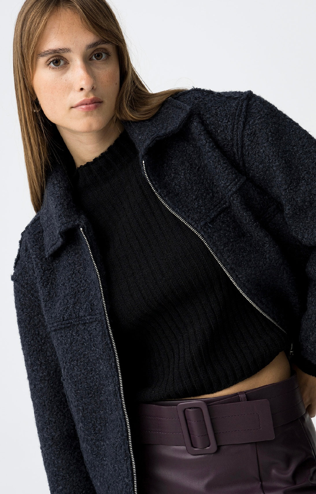 Bomber donna in lana bouclé blu scuro con zip