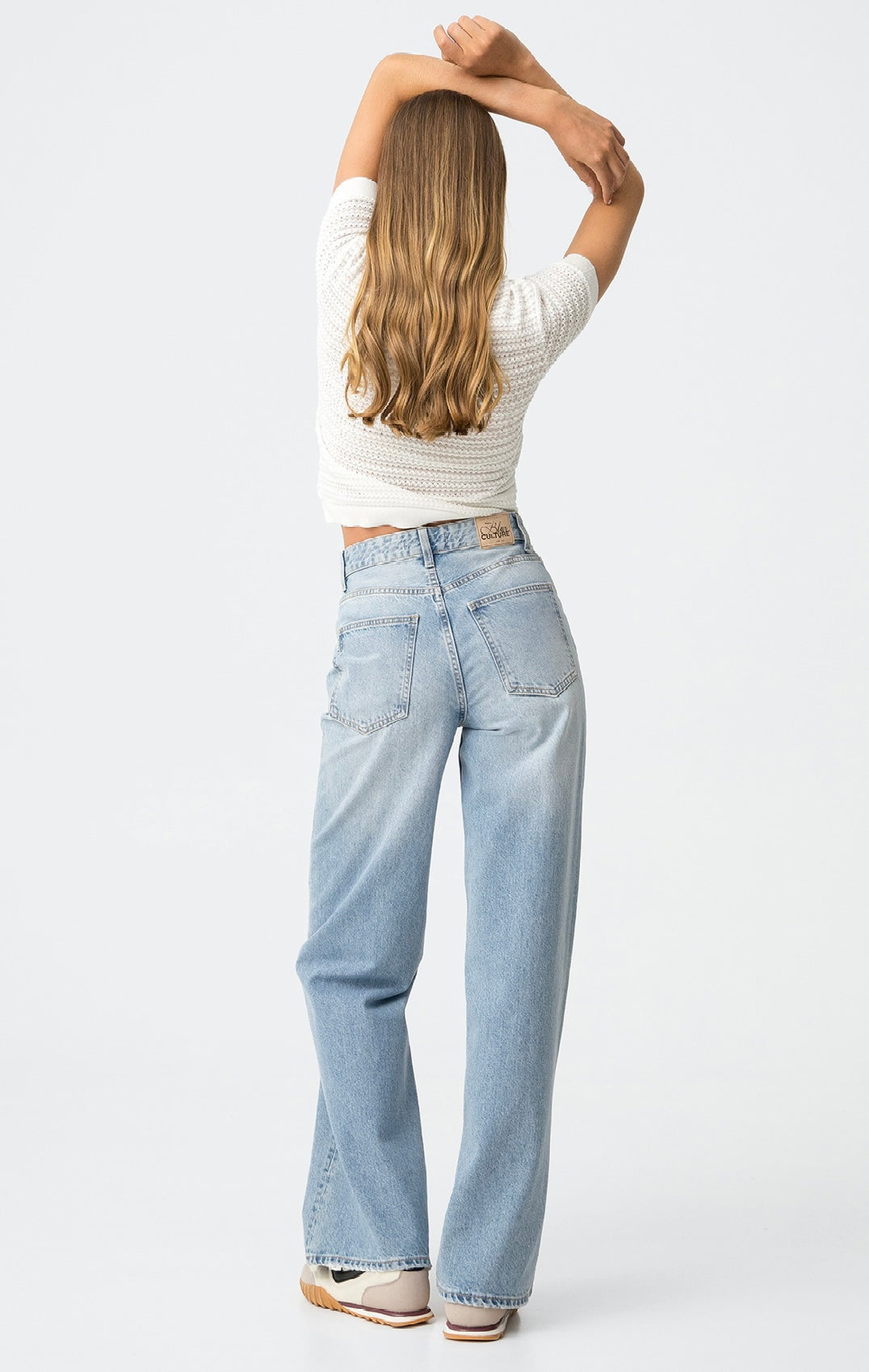 Jeans a gamba larga a vita alta da donna in denim