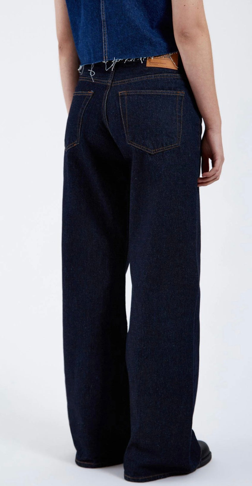 Jeans a gamba larga a vita alta da donna in denim