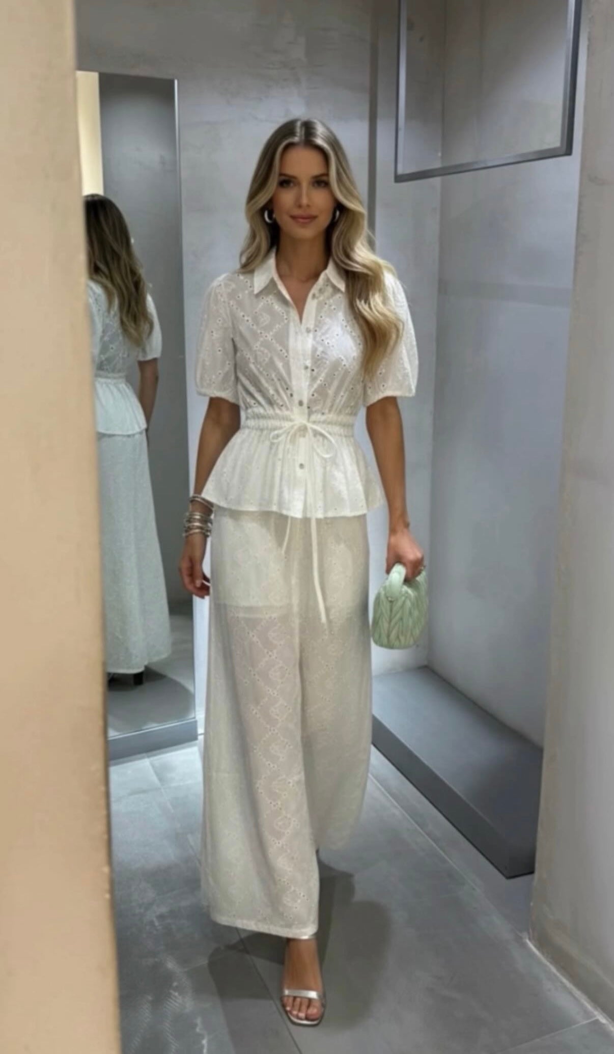 Completo pantalone e camicia