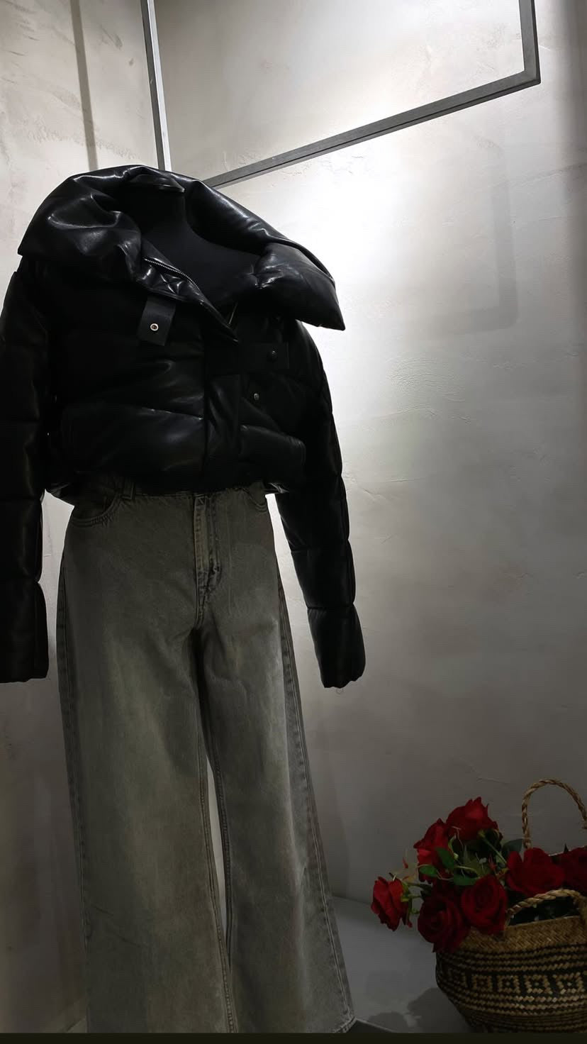 Piumino Corto Nero Donna in Ecopelle – Maxi Collo