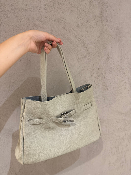 Borsa shopper donna in pelle martellata – elegante e capiente con chiusura a gancio