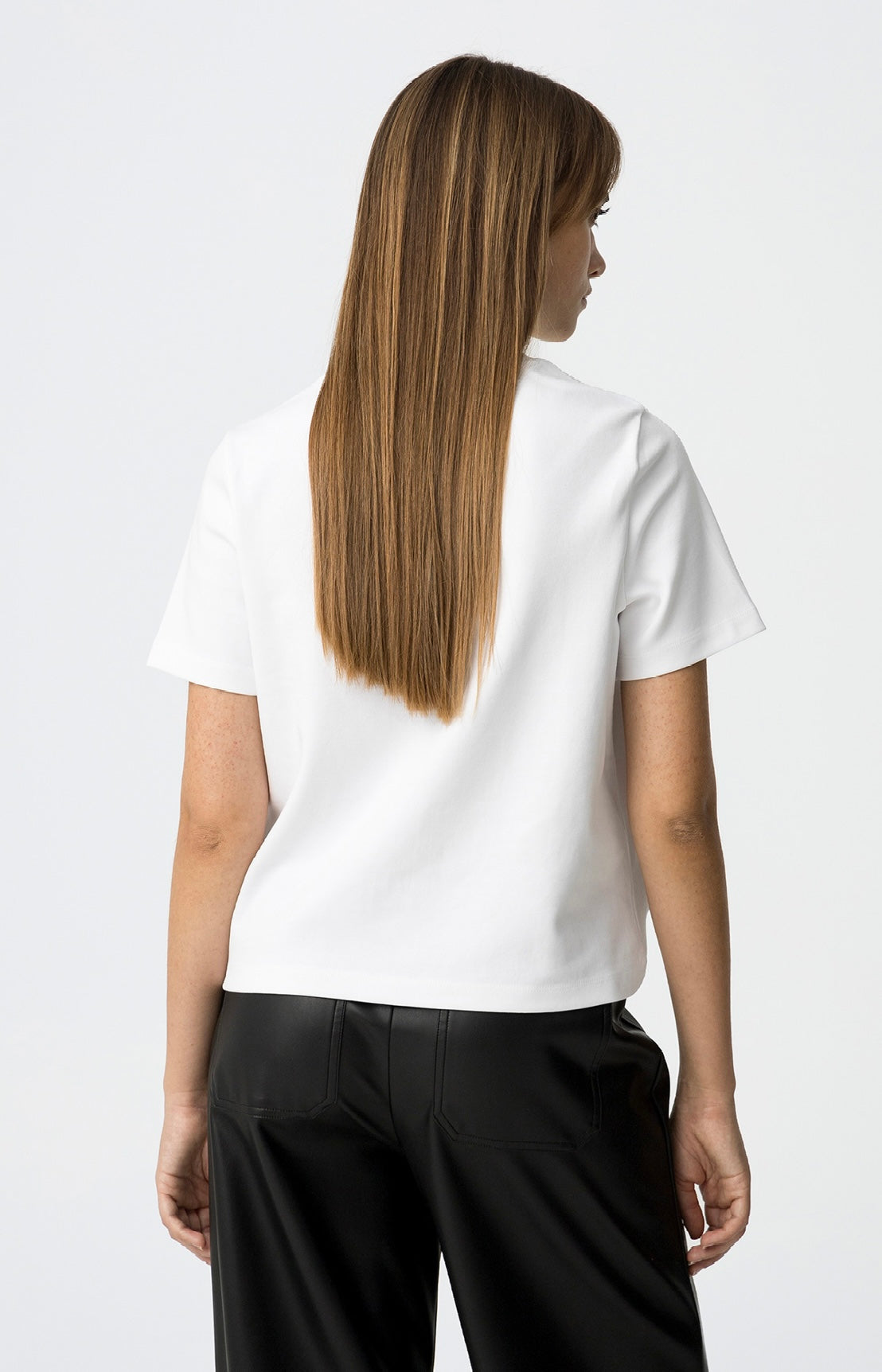 T-shirt bianca donna basic – maglia girocollo a maniche corte