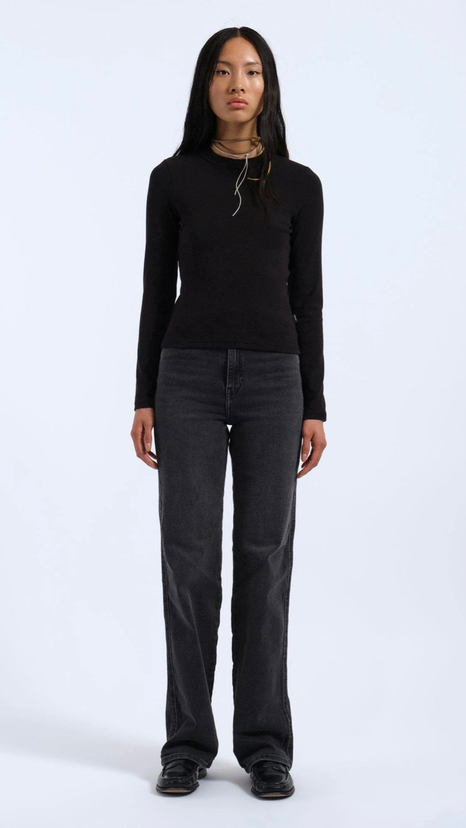 Maglia donna nera a maniche lunghe – basic in cotone elasticizzato