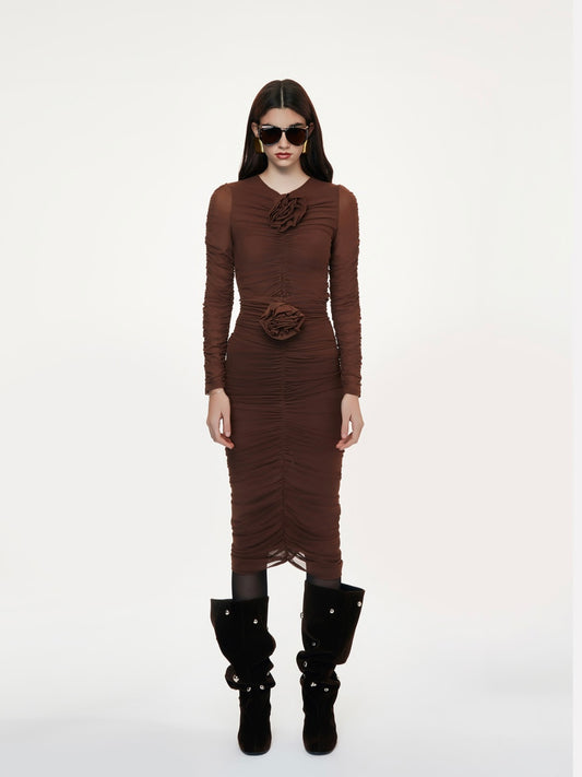 Coordinato donna marrone elegante – Maglia a maniche lunghe e gonna midi arricciata