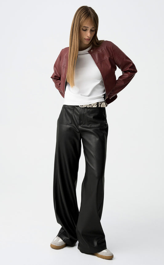 Pantaloni donna in ecopelle nera – modello ampio a gamba larga