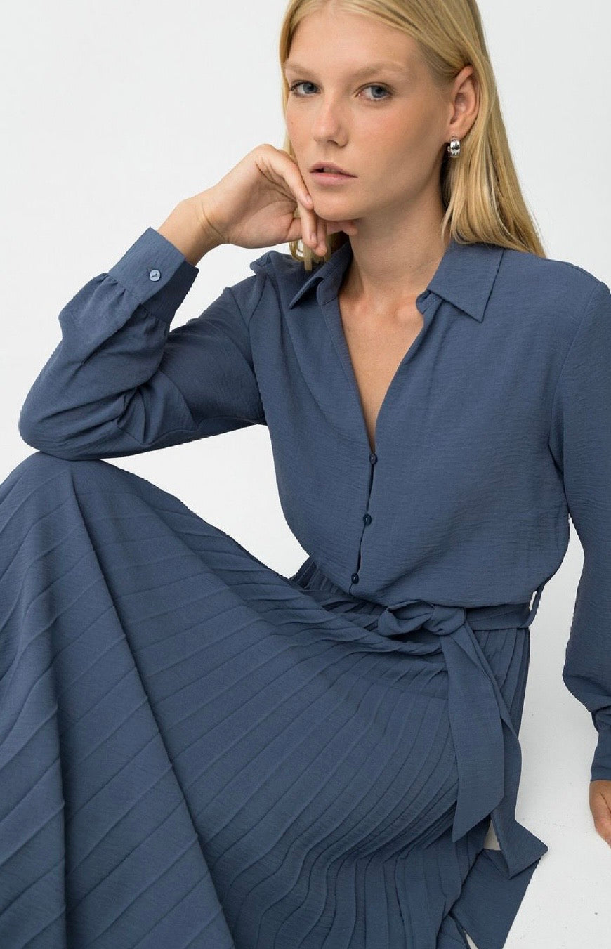 Abito chemisier blu donna – vestito midi plissettato con cintura